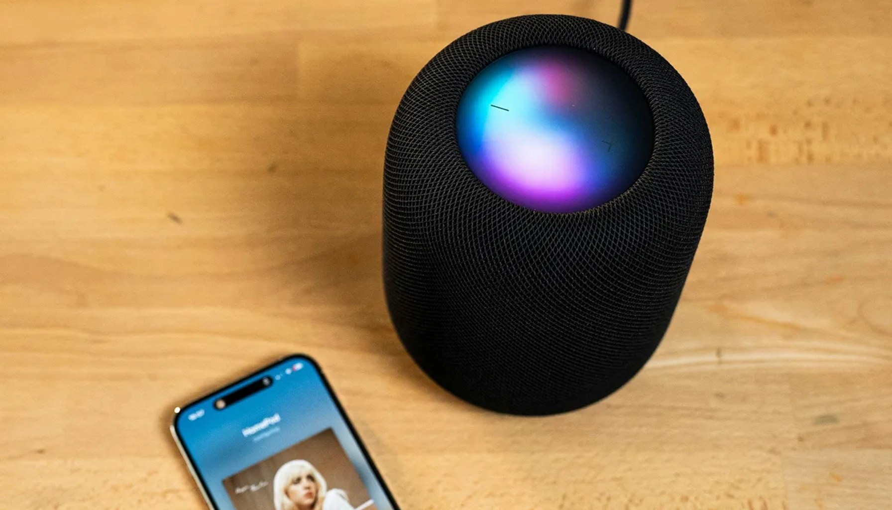 Apple HomePod with Apple iPhone