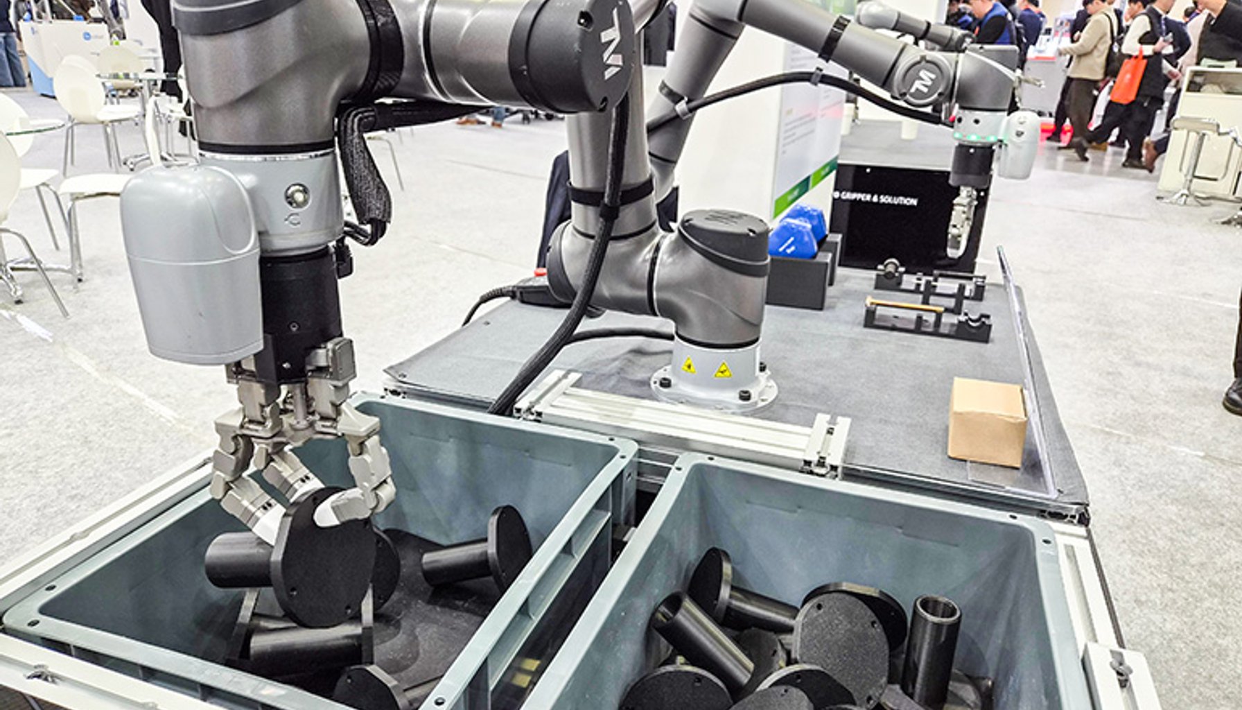 Tesollo and Techman Robot unveil robot for high-mix, low-volume production - The Robot Report