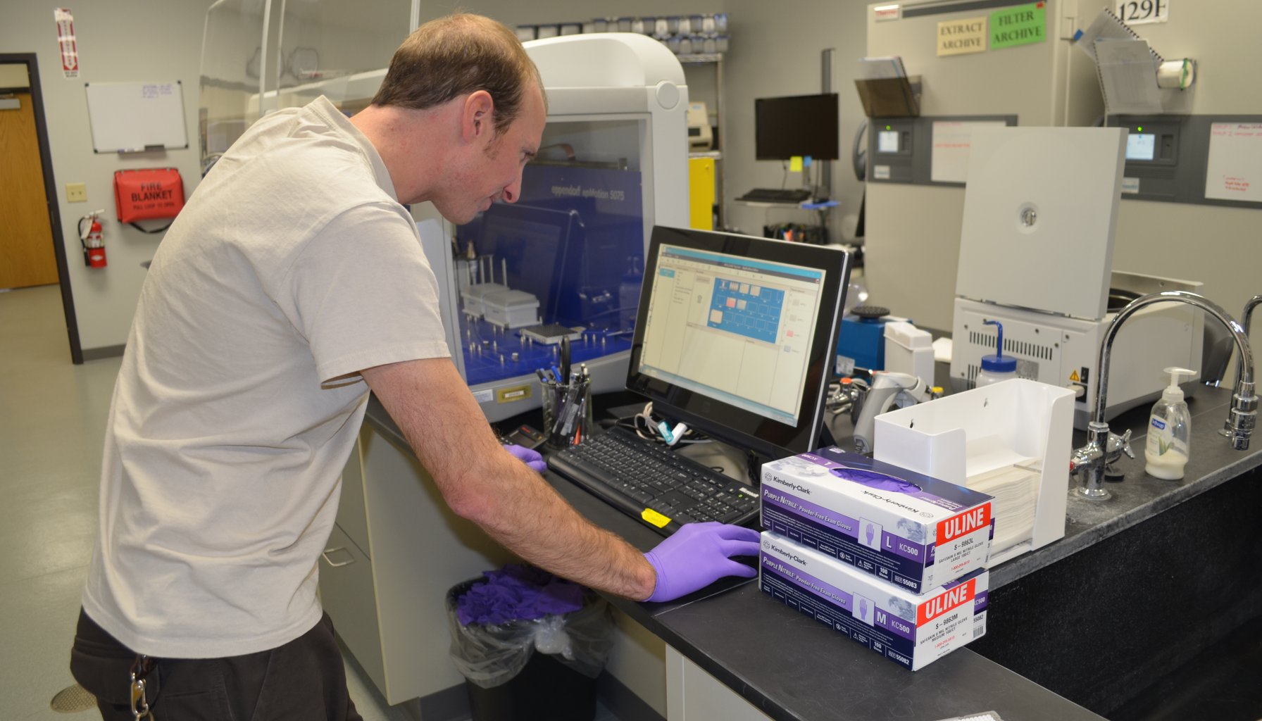 Whitney Genetics Lab eDNA Multiplier Robot (22493597994)